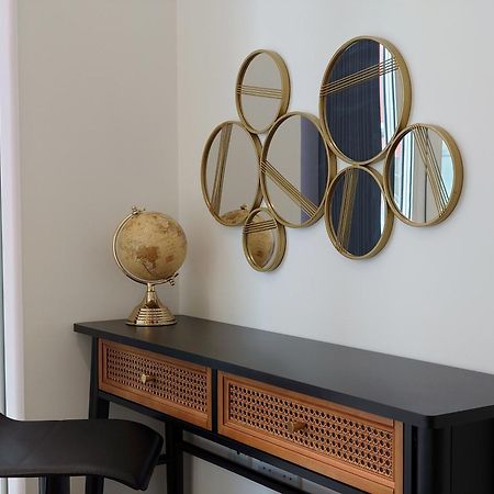 Fully Serviced Two Bed Apartment By Excel & O2 London Eksteriør bilde
