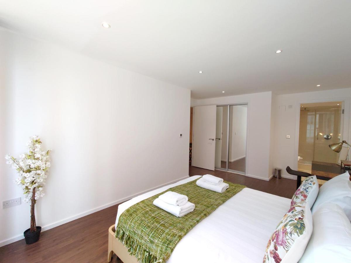 Fully Serviced Two Bed Apartment By Excel & O2 London Eksteriør bilde