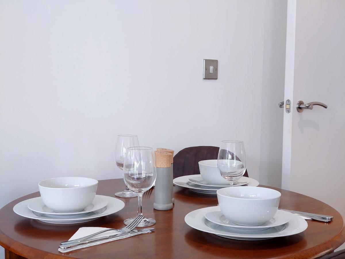 Fully Serviced Two Bed Apartment By Excel & O2 London Eksteriør bilde